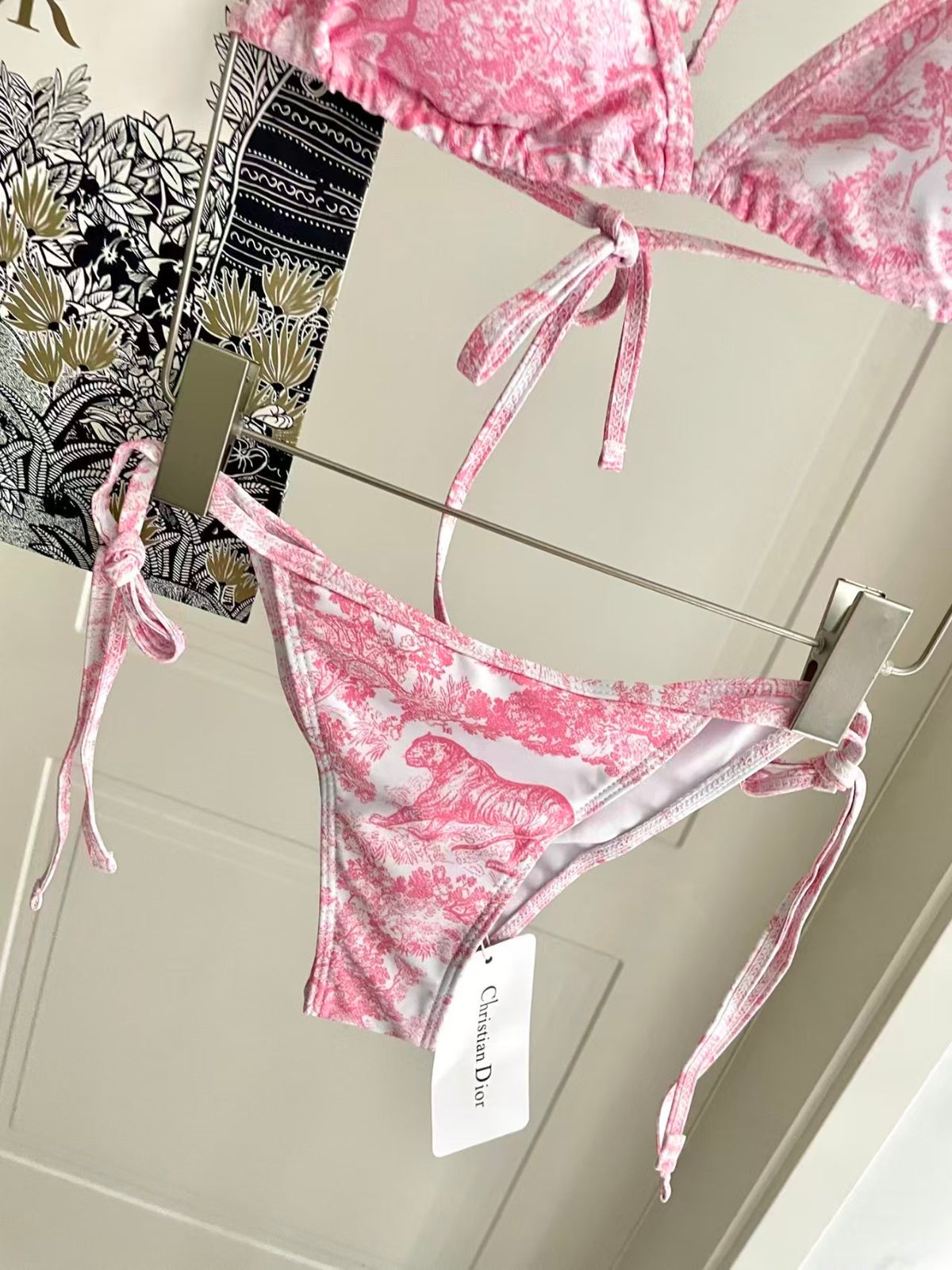 New three piece printed swimsuit