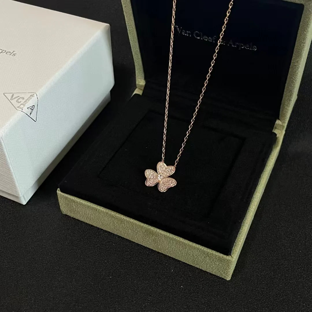 New flower necklace