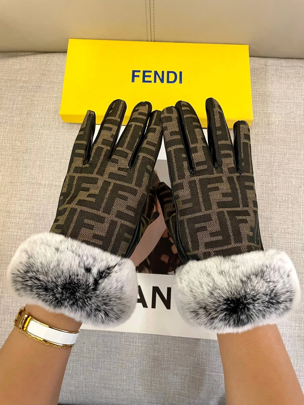New fabric with leather gloves