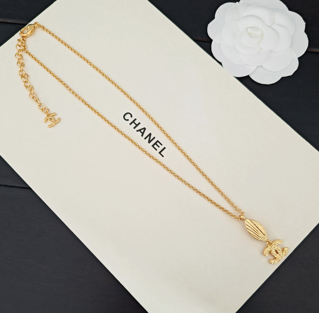 Golden Horse Eye Diamond Crystal Necklace
