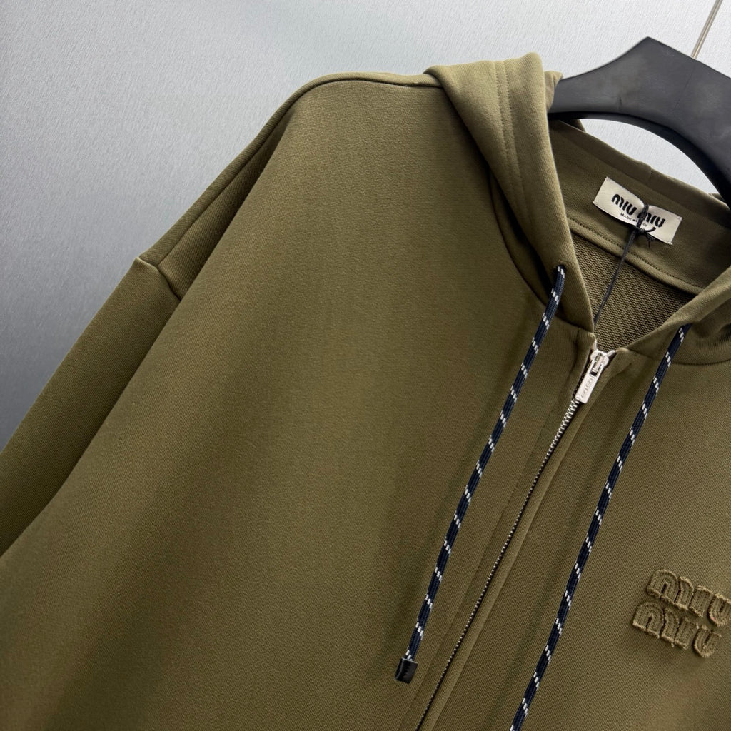 Adhesive hooded zipper hoodie