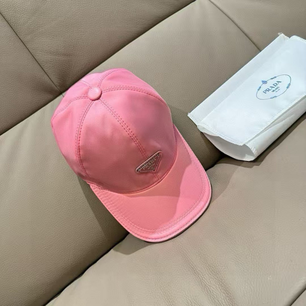 New triangular metal baseball cap