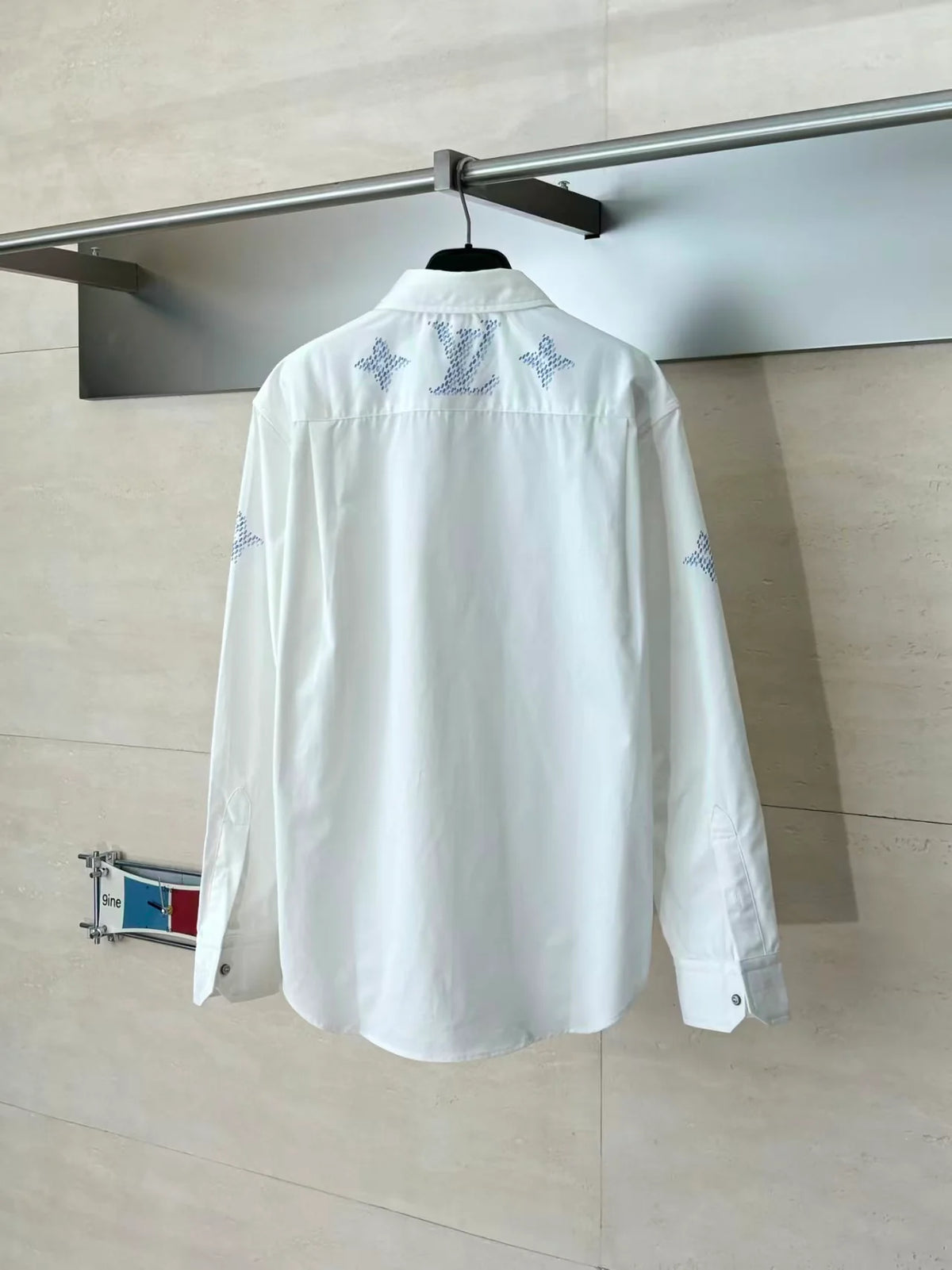 New letter printed long sleeved shirt