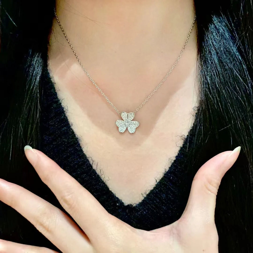 New flower necklace