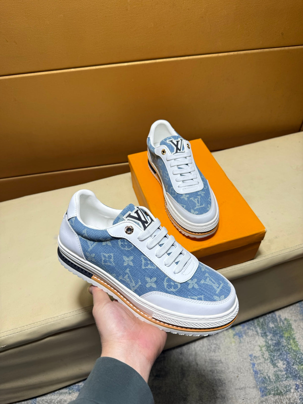 🏃 Casual shoes are a must-have for trendy men