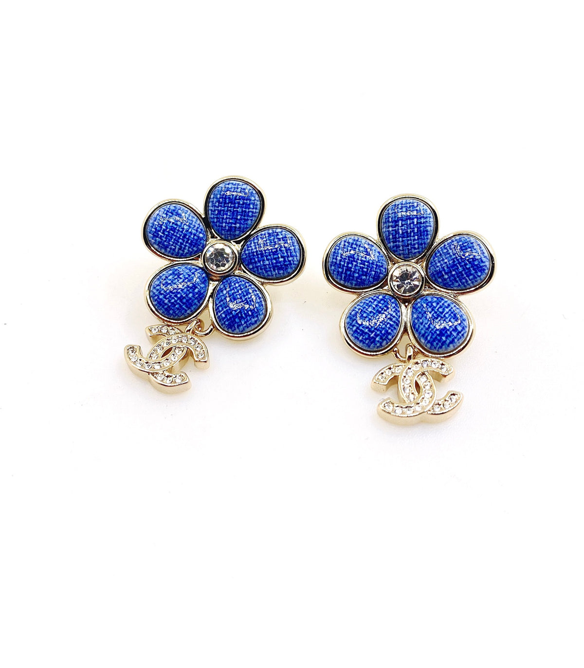 Blue flower earrings