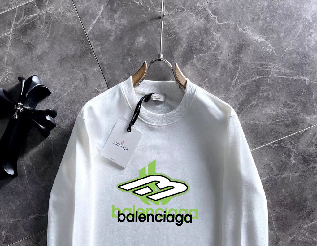 New long sleeved round neck sweatshirt 5