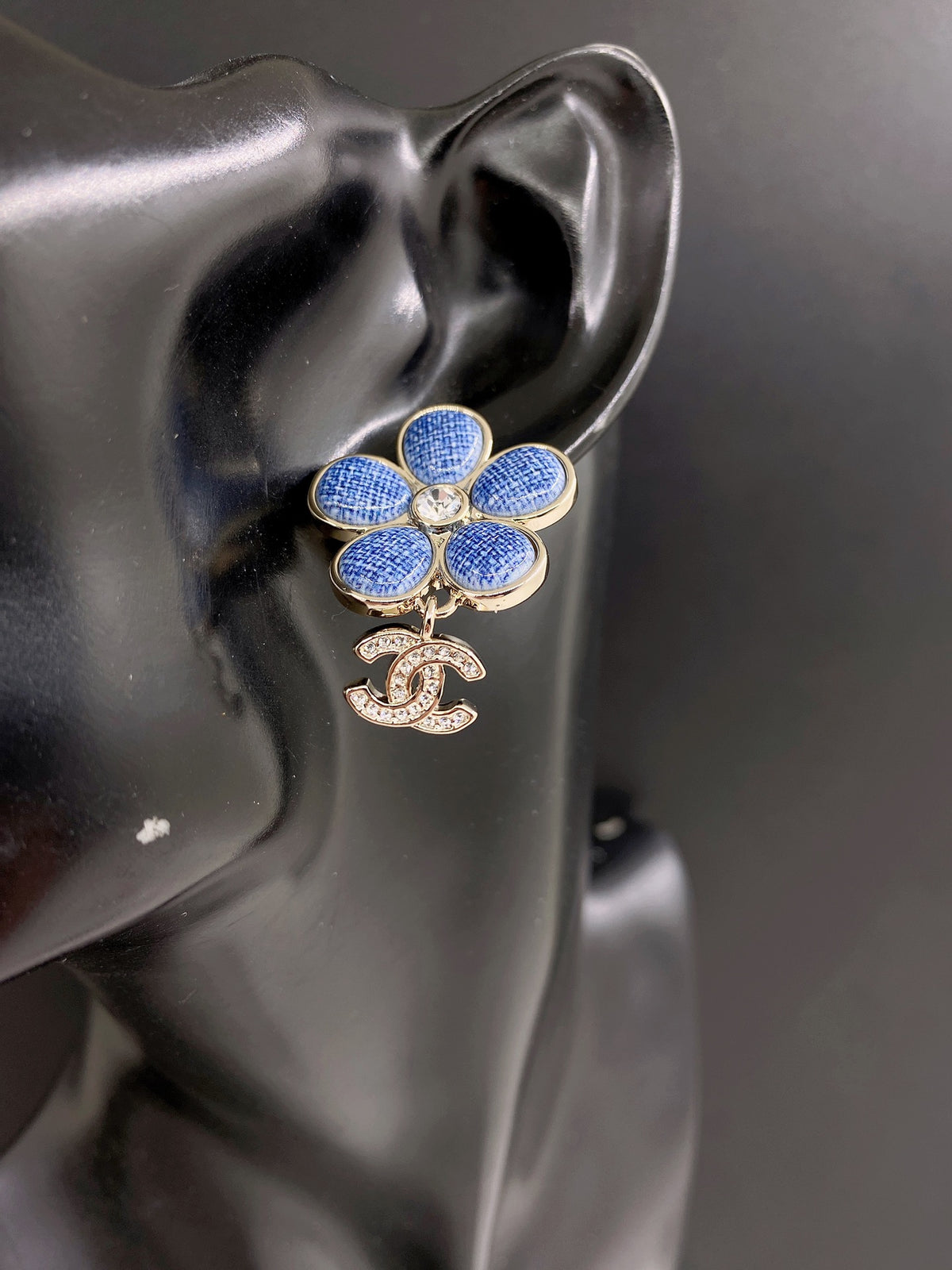 Blue flower earrings