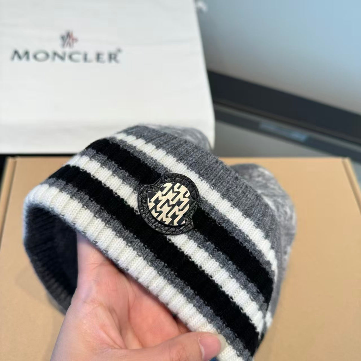 New wool yarn cap