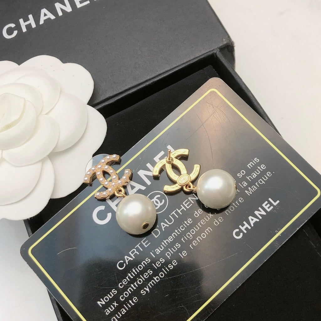 New early spring pearl earrings