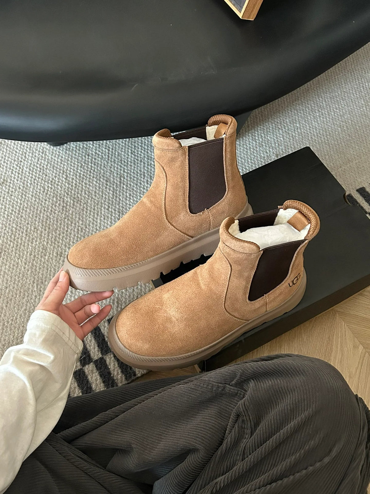 Fashionable high top short