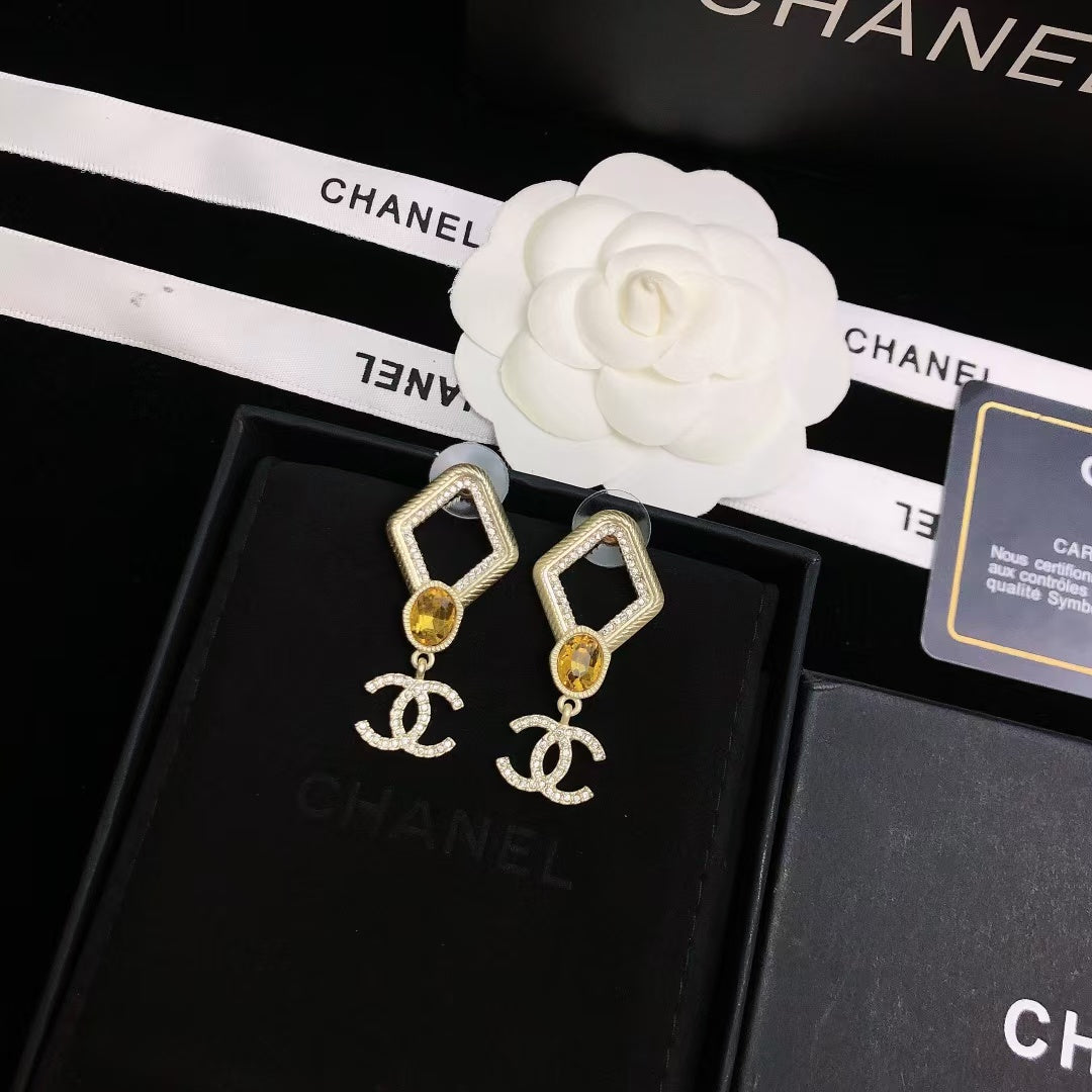New Sparkling Earrings