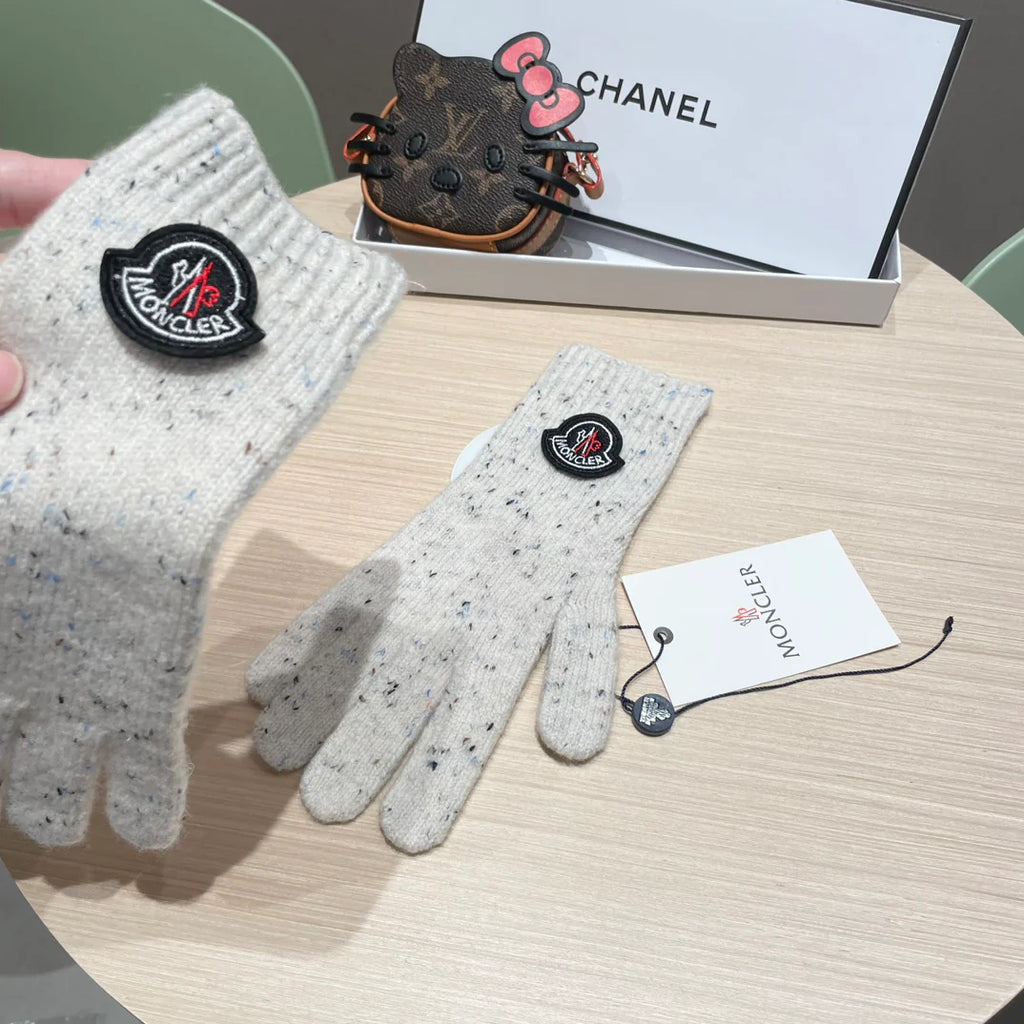 Autumn and winter wool knitted gloves