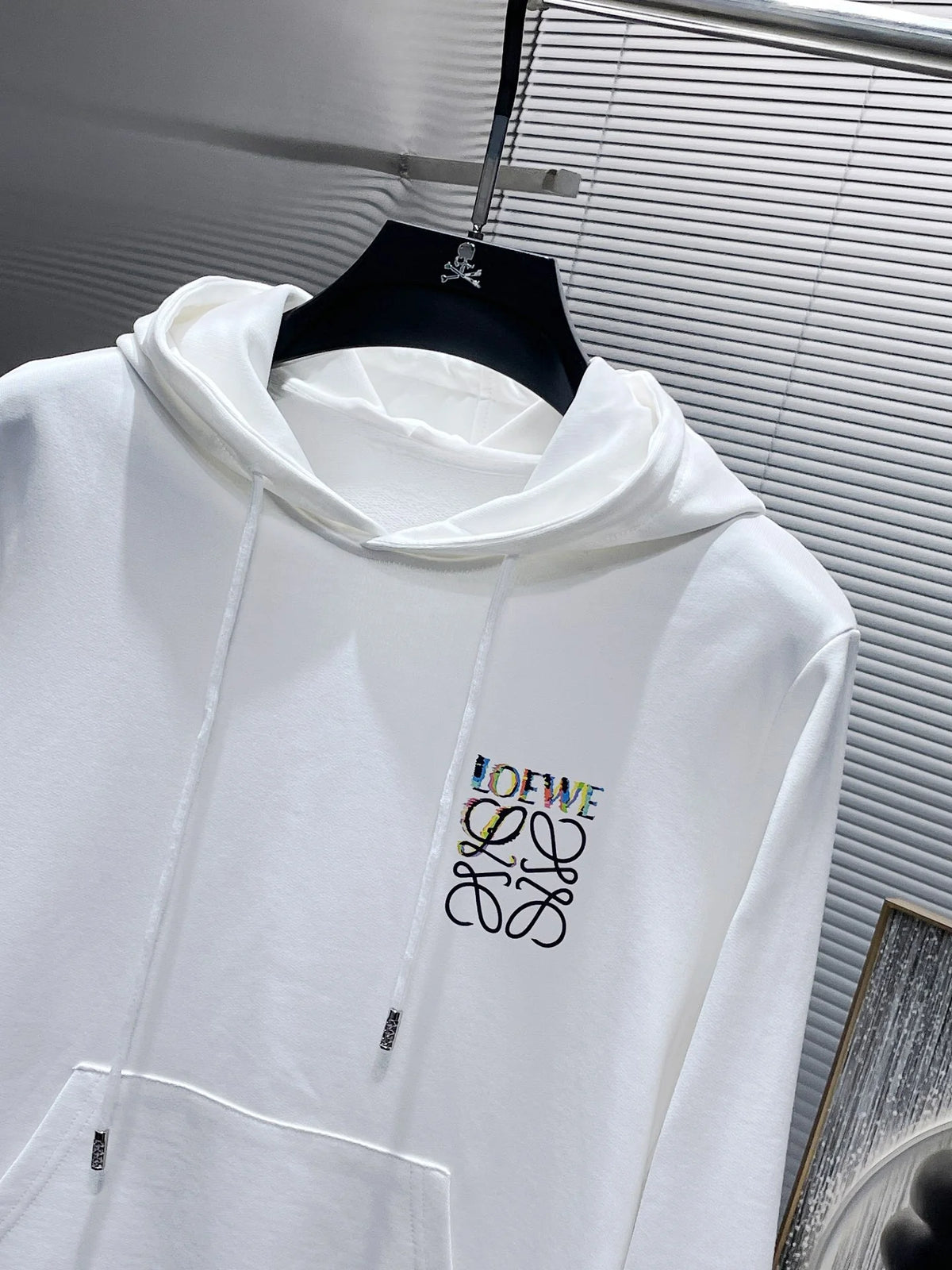 New long sleeved hooded sweatshirt sweatshirt