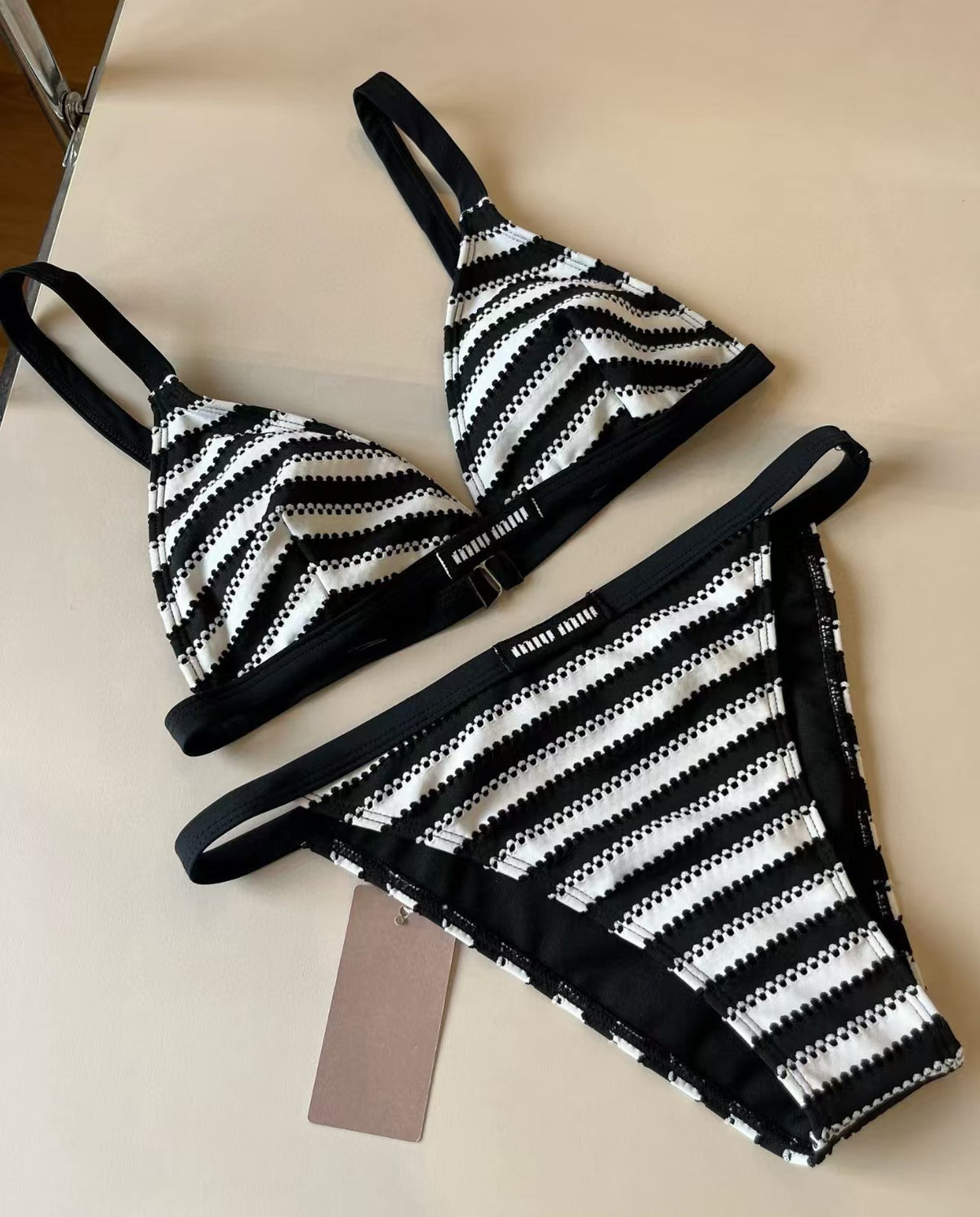New striped split swimsuit