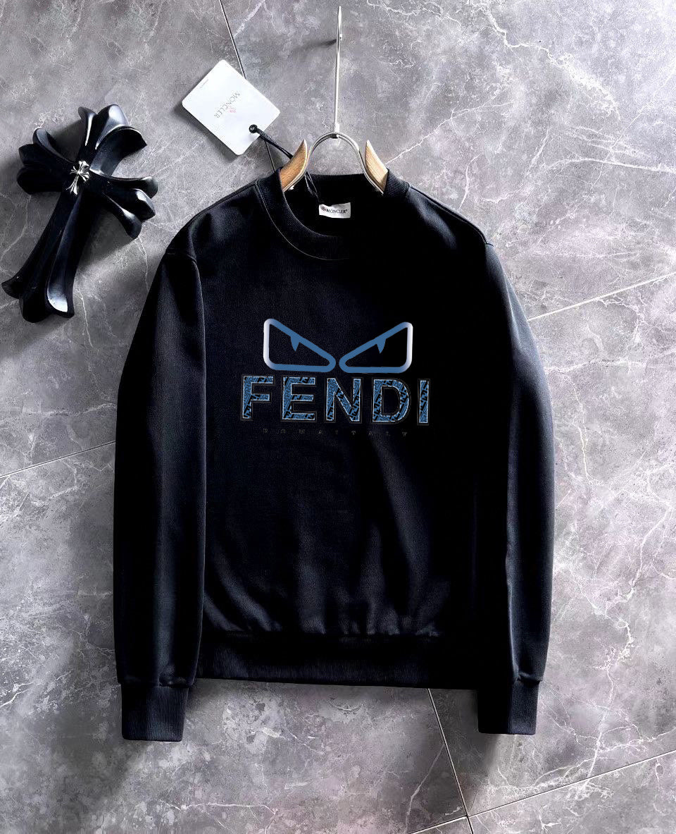 New long sleeved round neck sweatshirt 5