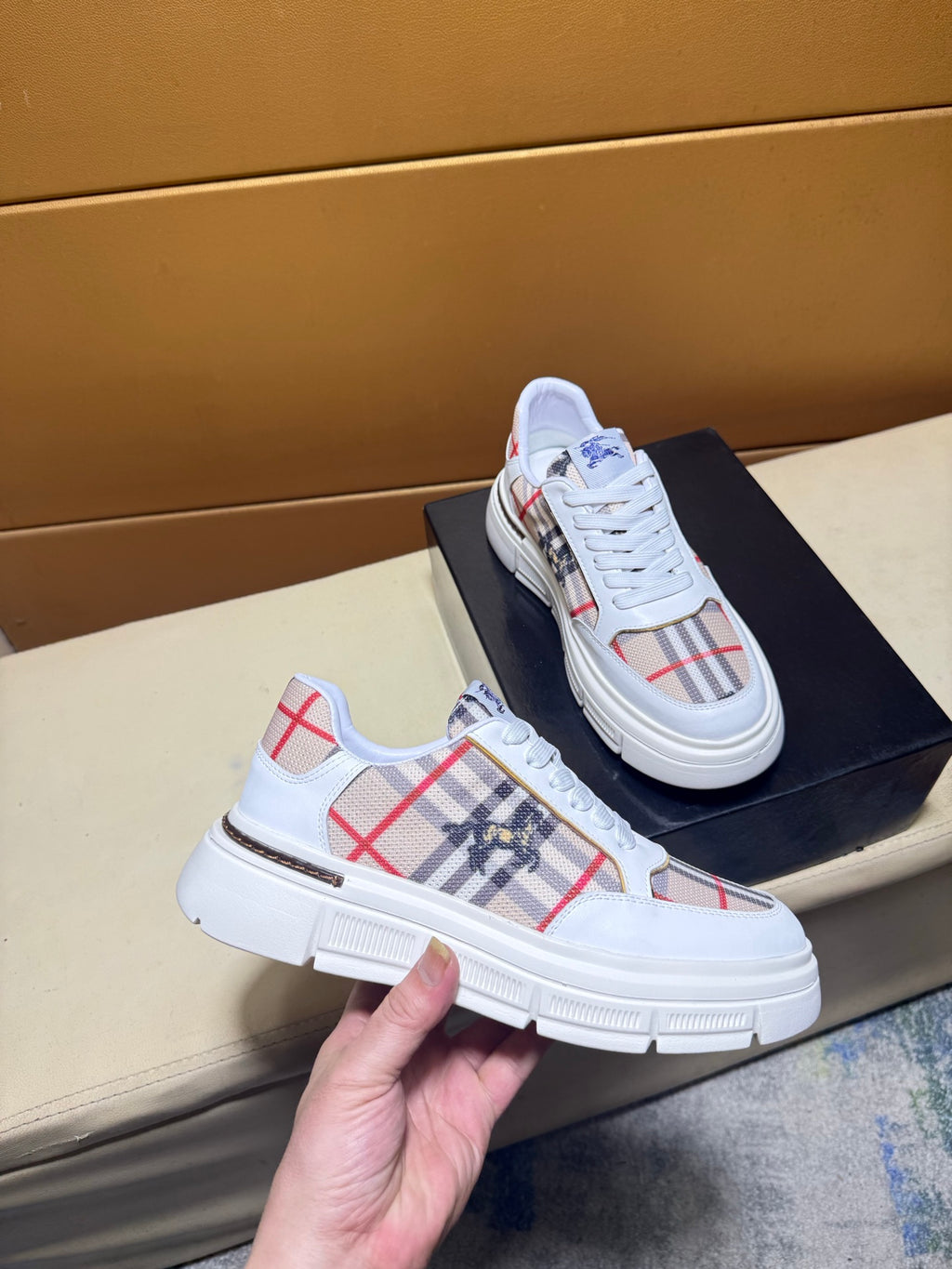 🏃 Casual shoes are a must-have for trendy men