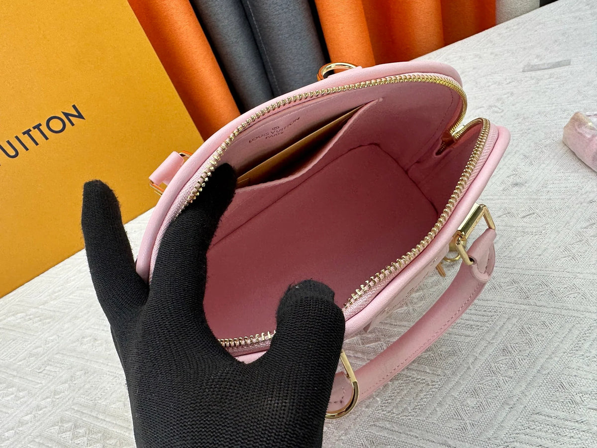 Classic Alma handbag