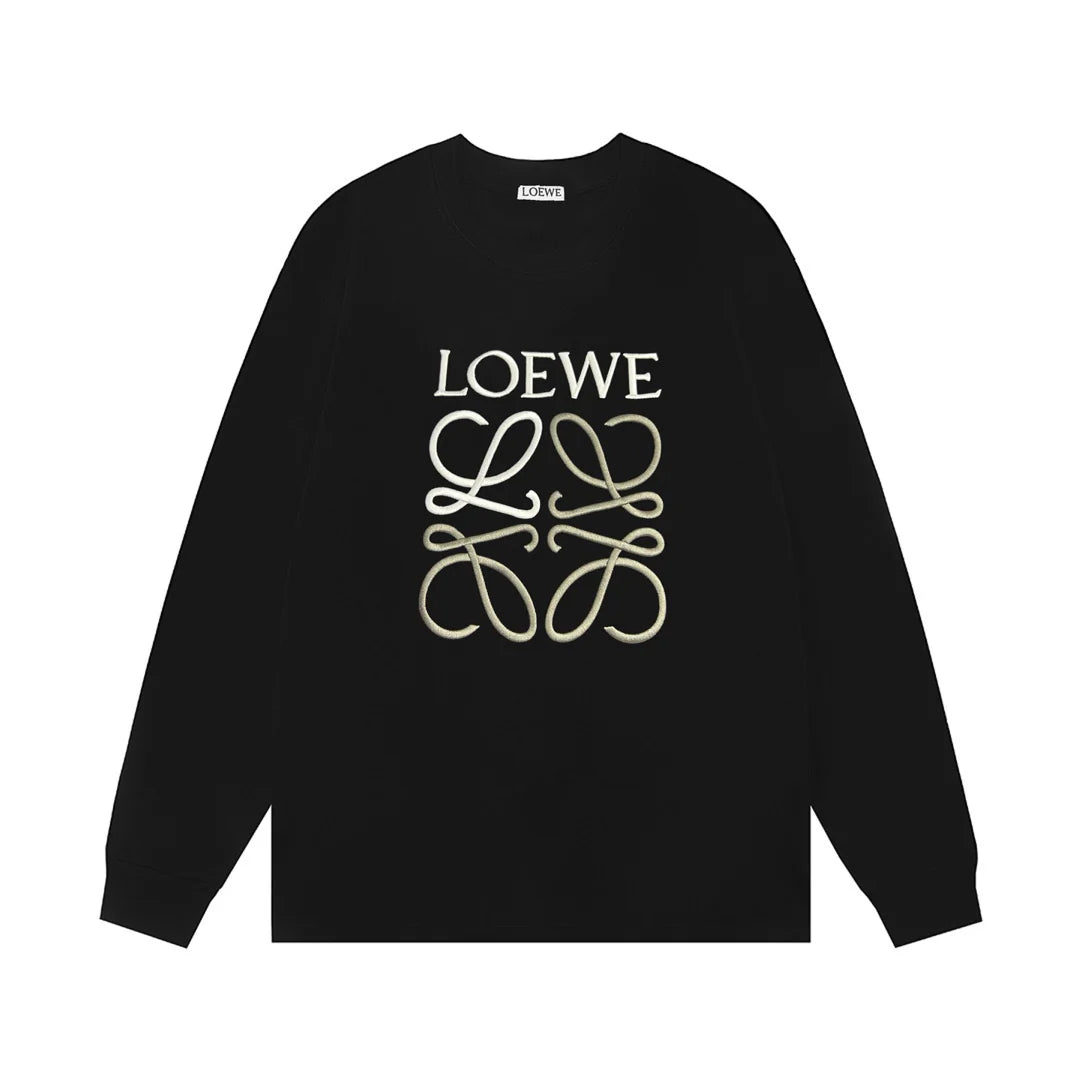 Embroidered letter logo, unisex long sleeved design