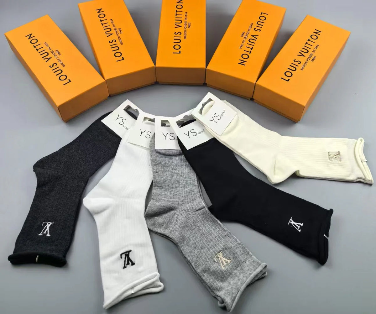 New Embroidered Socks