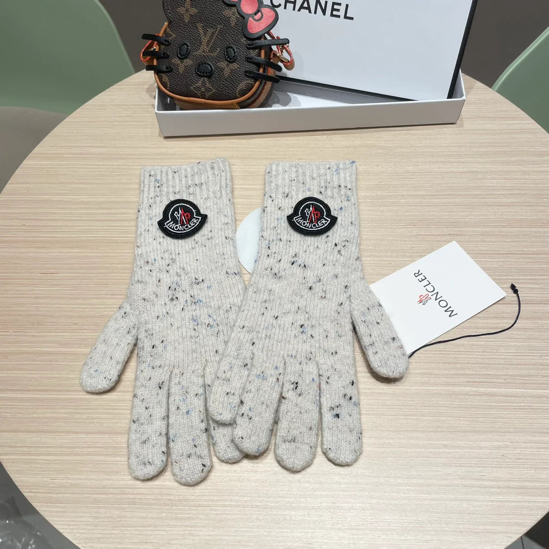 Autumn and winter wool knitted gloves