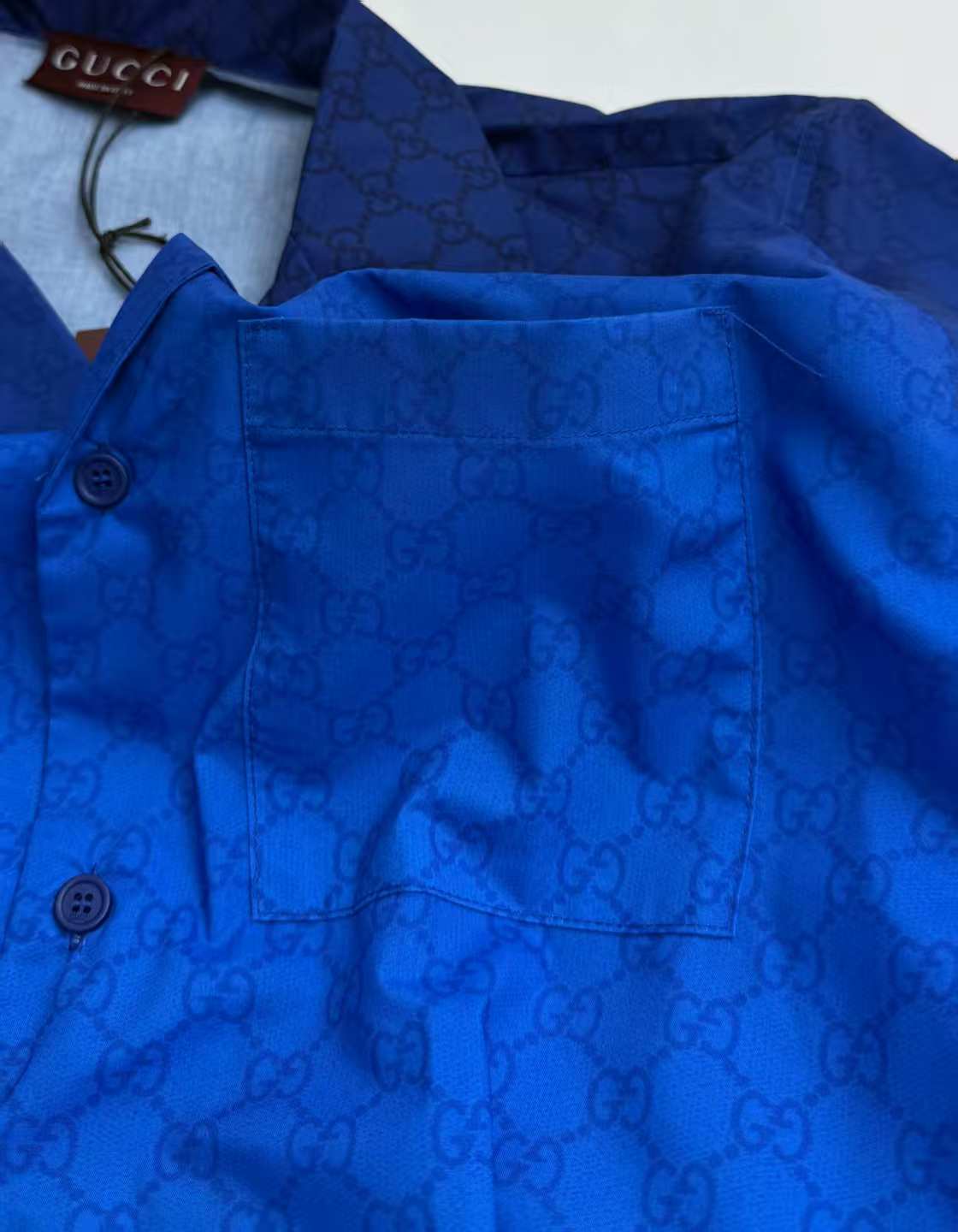 New gradient short sleeved shirt