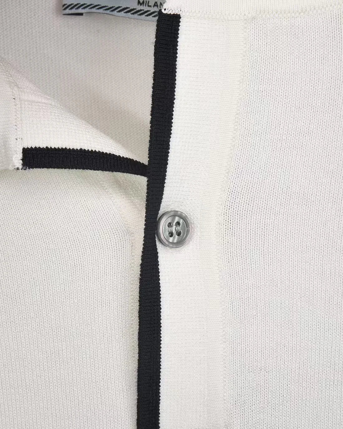 New embroidered knitted short sleeved polo shirt
