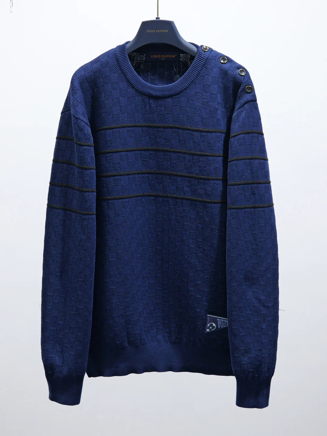 Pullover knitted sweater