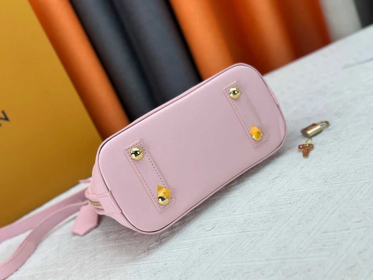 Classic Alma handbag