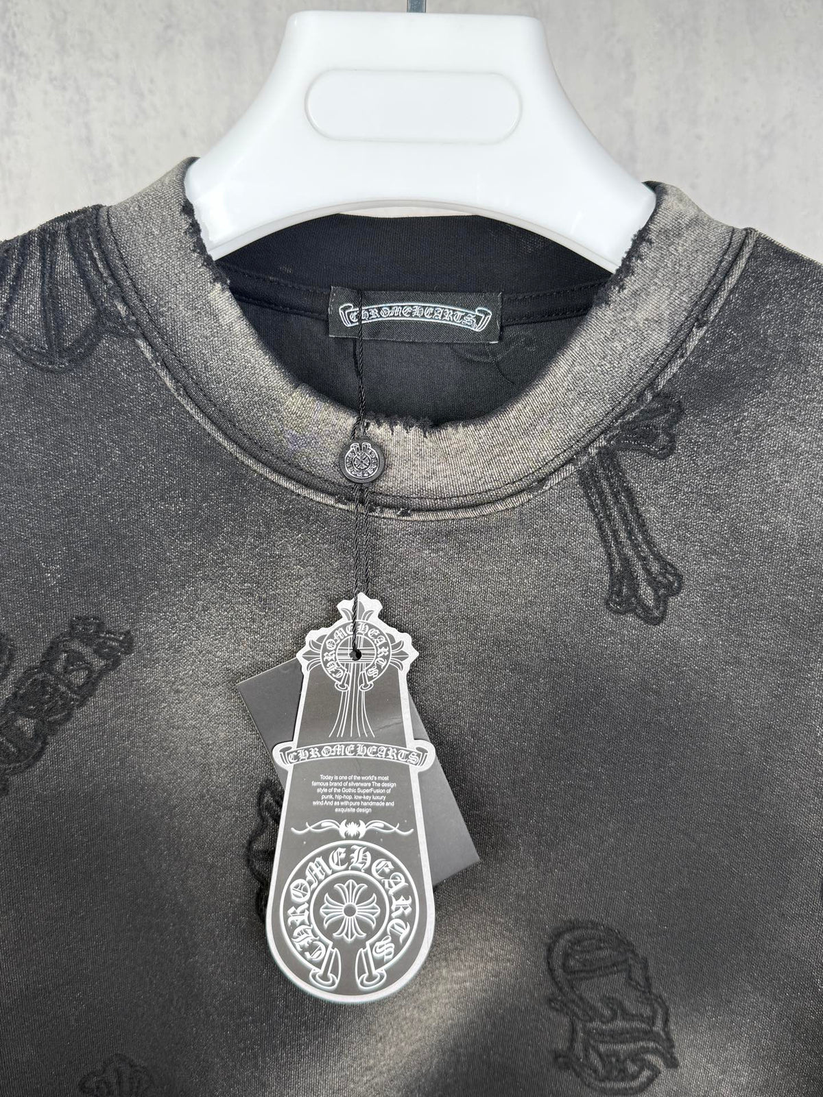 American style acid pickling, laser burning, flower pasting, fabric embroidery, couple casual short sleeved T-shirt