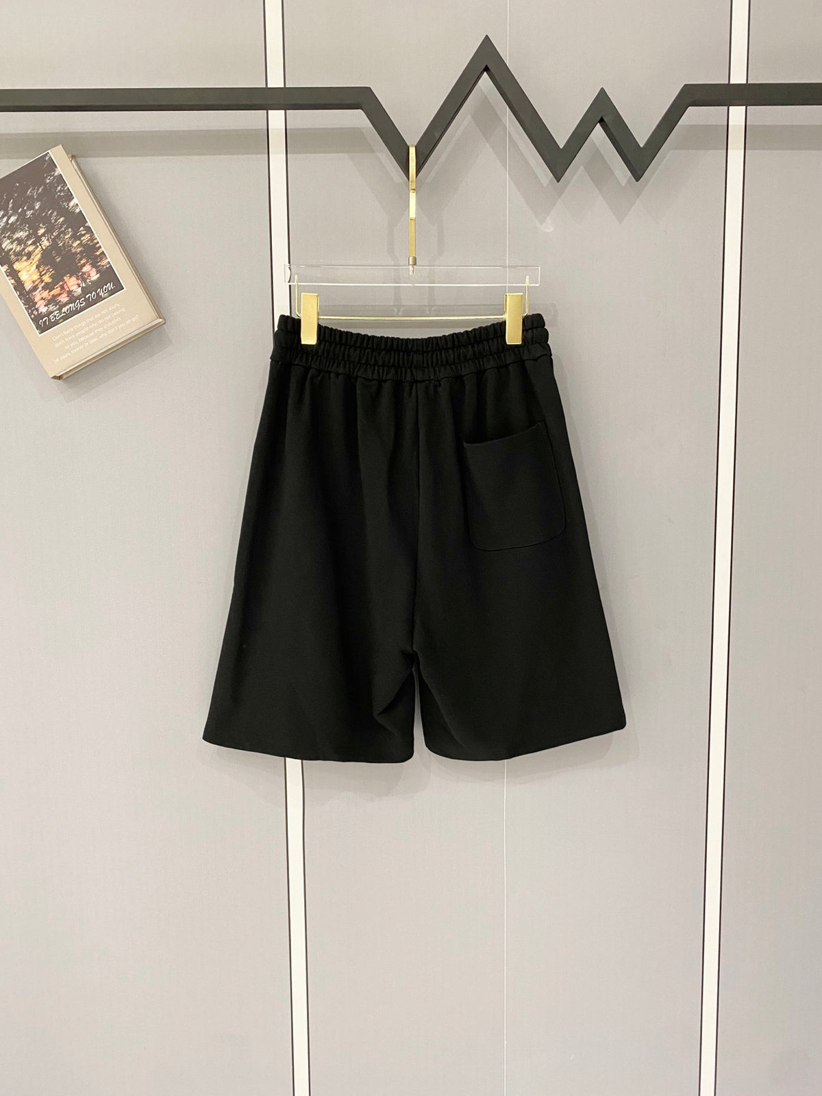 Classic letter embroidered casual shorts