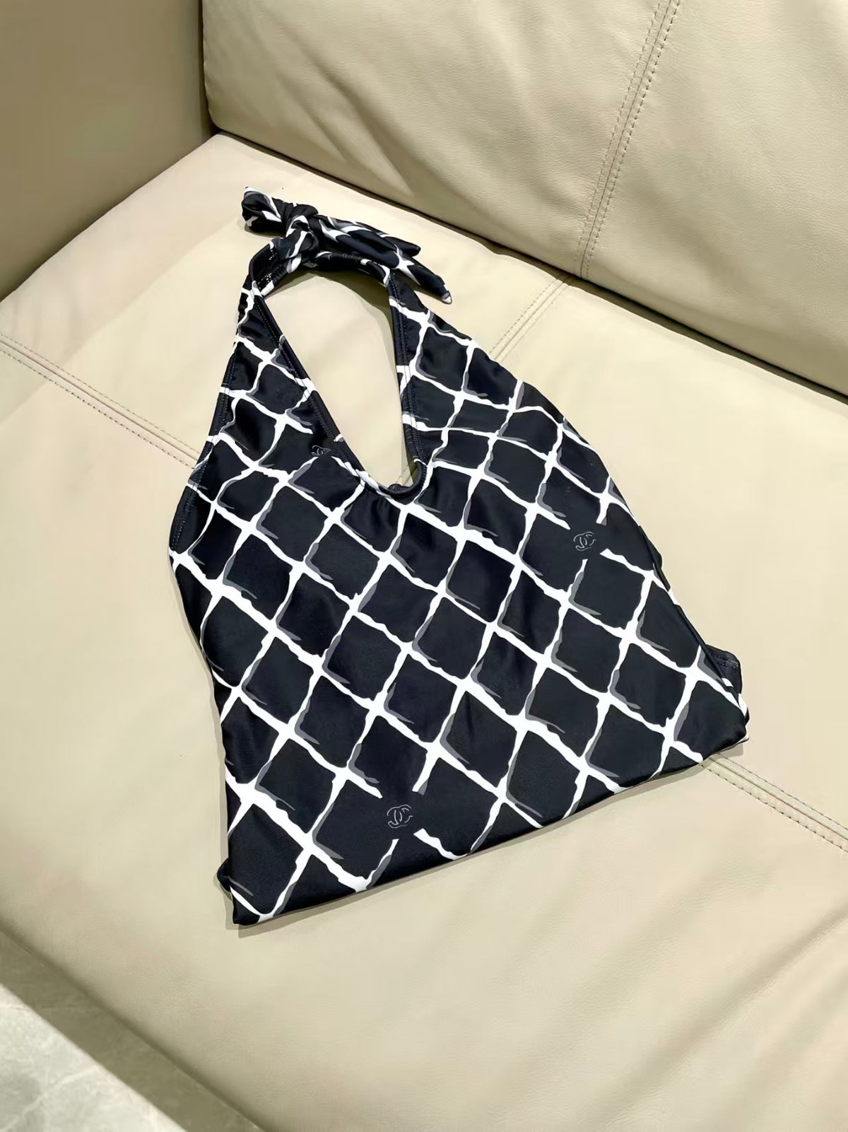 New quick drying swimsuit