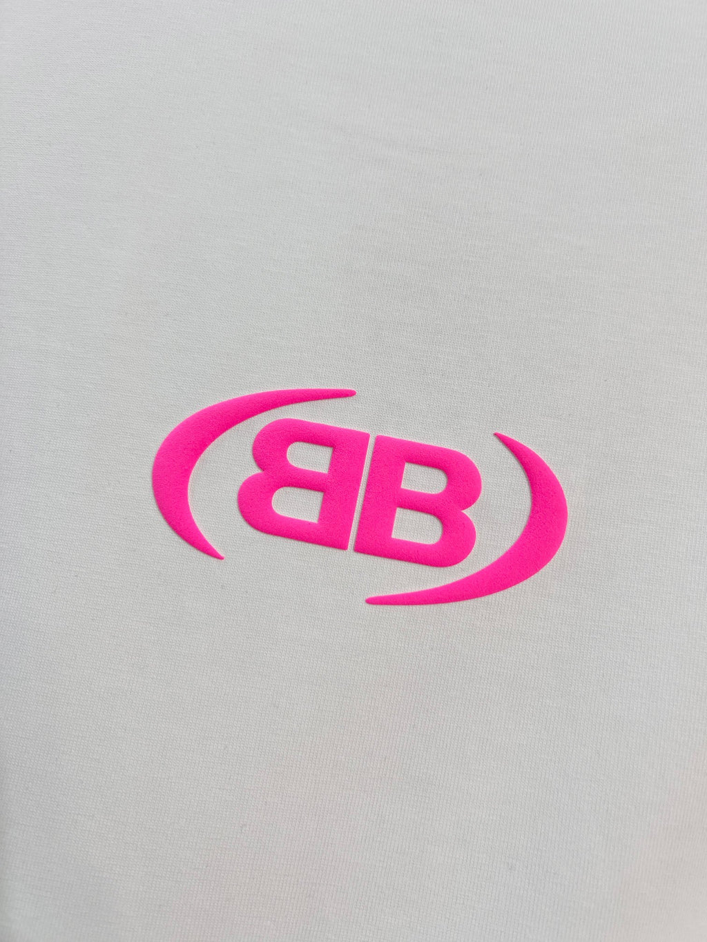 Foam offset small letter round neck T-shirt