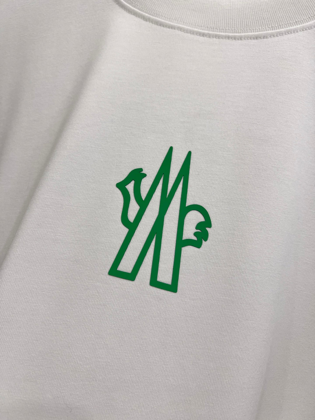 3D foam technology short sleeved T-shirt
