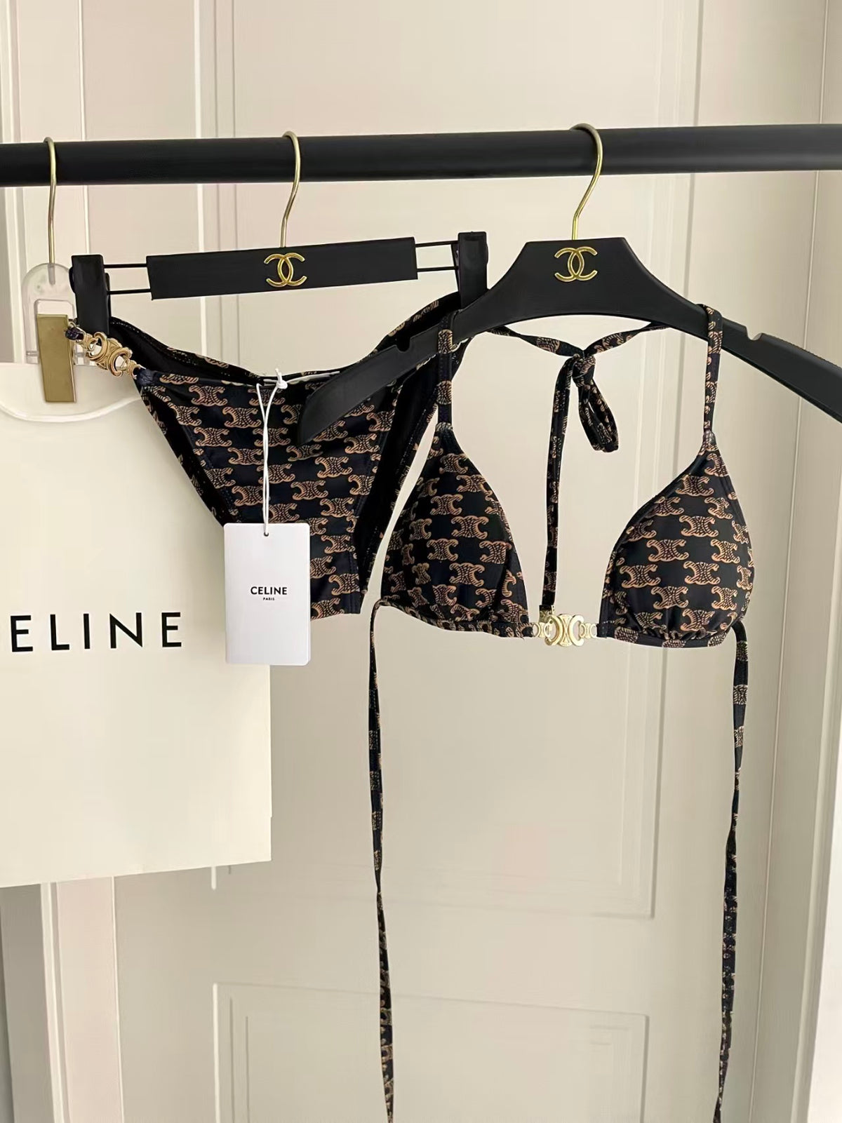 New backless bikini