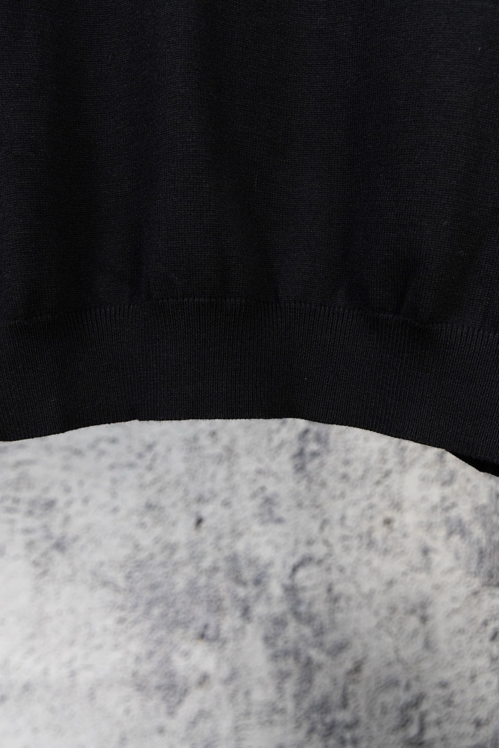 New minimalist letter black round neck knitted pullover hoodie