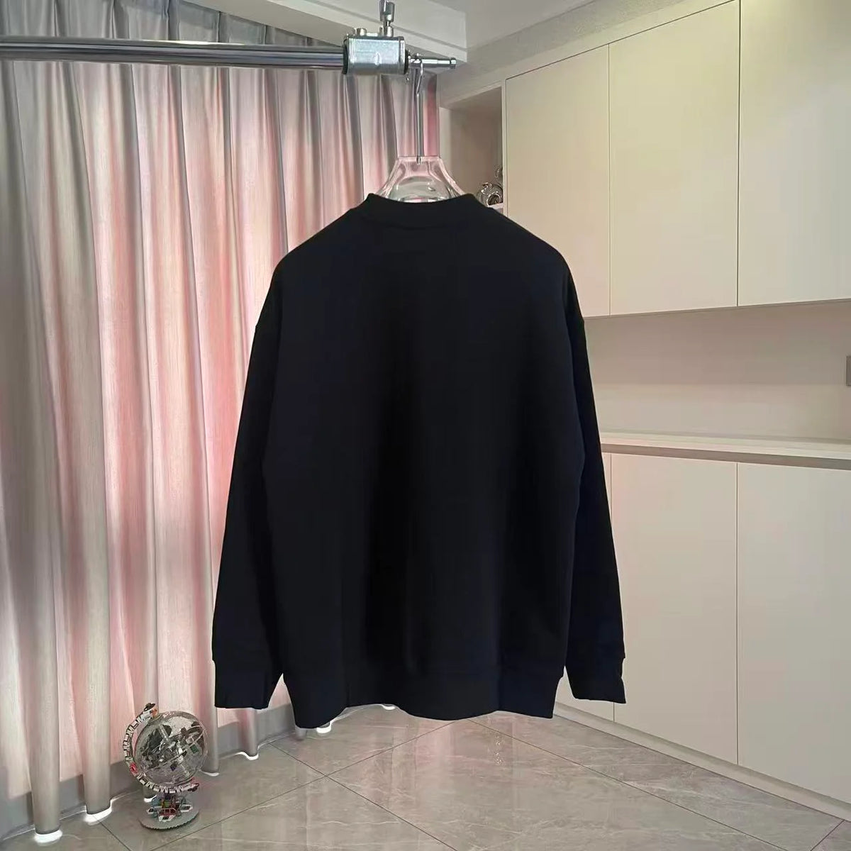 New embroidered letter hoodie