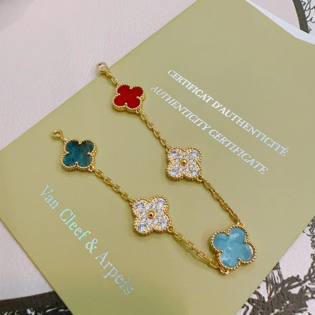 Clover colored bracelet