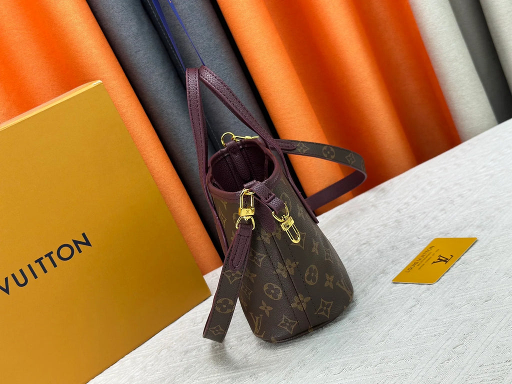 Classic double-sided handbag