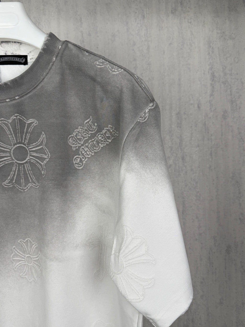American style acid pickling, laser burning, flower pasting, fabric embroidery, couple casual short sleeved T-shirt
