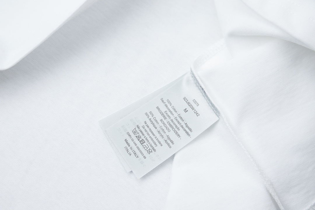 Light luxury embroidered T-shirt