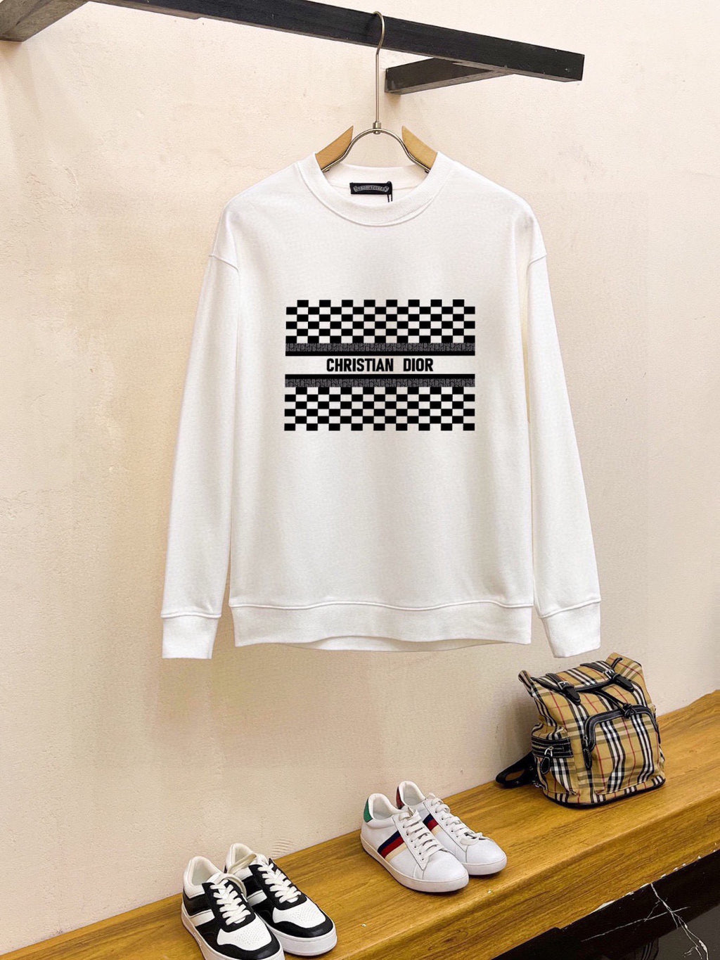 Early spring latest long sleeved round neck sweatshirt-10
