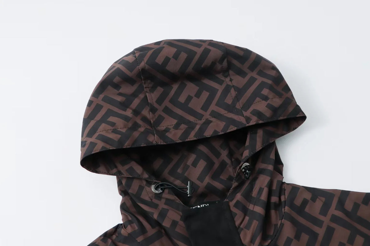 New embroidered hooded jacket