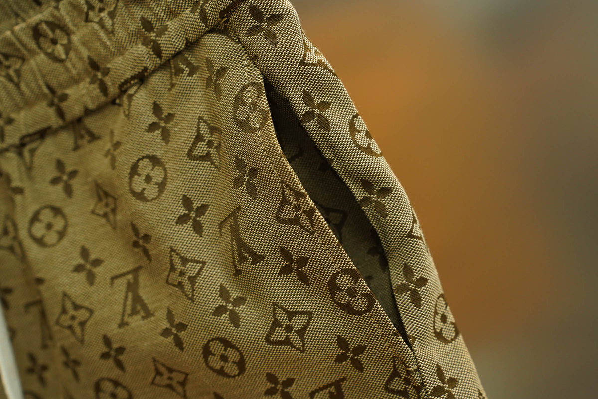 New side woven embroidered shorts