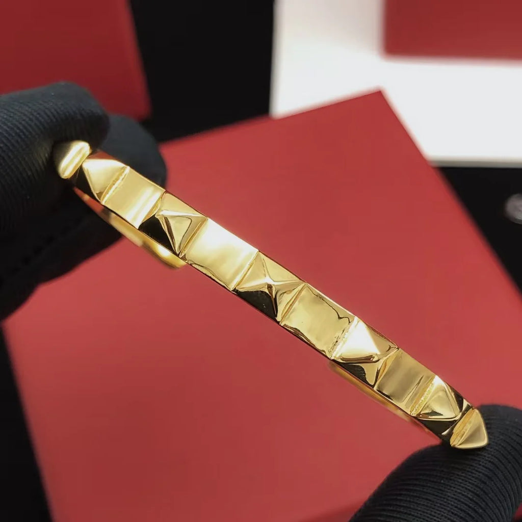 New Willow Nail Bracelet