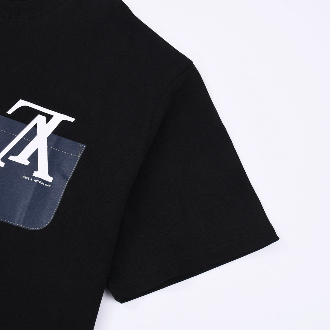 Fake chest pocket with new contrasting color design printed T-shirt