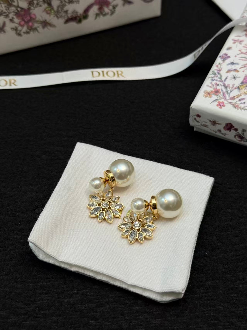 New Snowflake Pearl Earrings