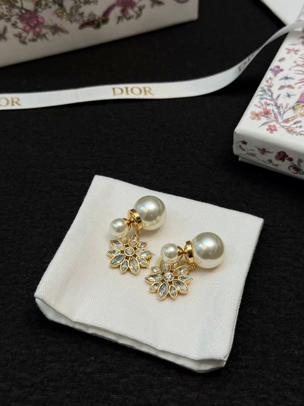 New Snowflake Pearl Earrings