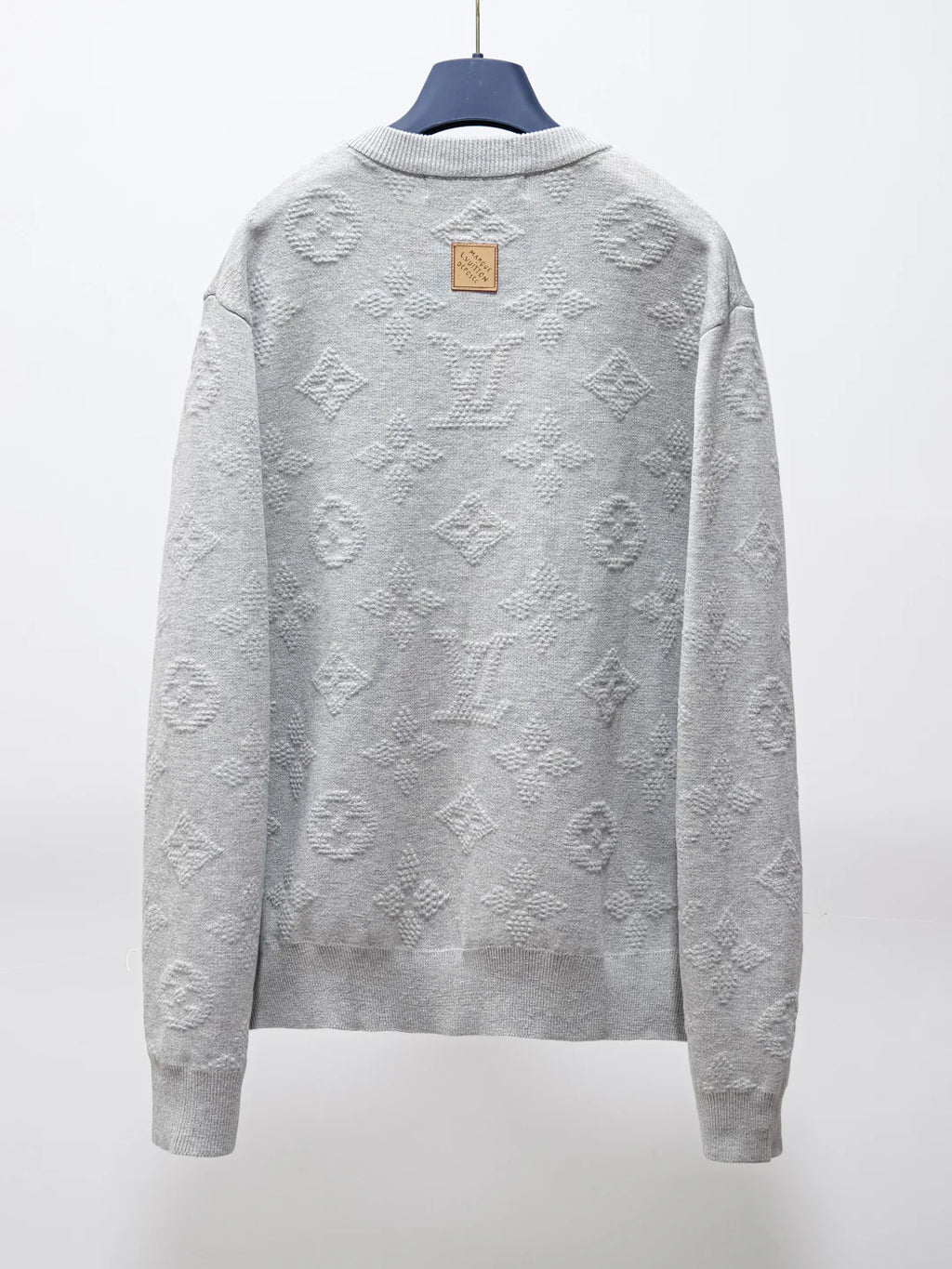 Pullover knitted sweater