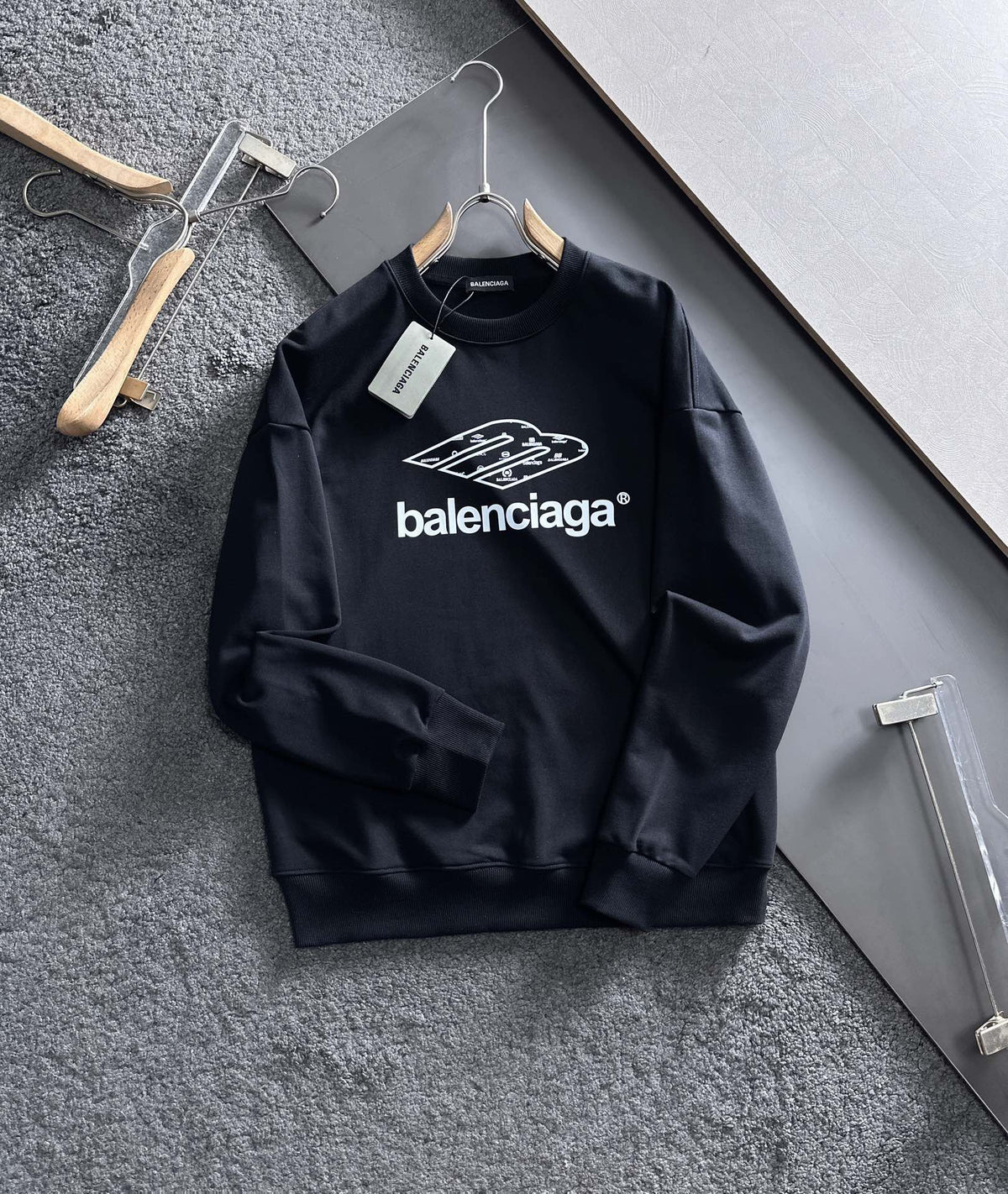 New printed pullover round neck hoodie